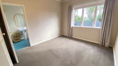 Location!Location!Location! - Photo 2