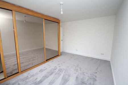 3 bedroom detached house to rent - Photo 5