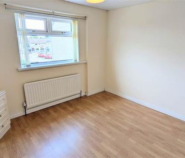 23 Ballygowan Gardens, Bangor, BT19 1QG - Photo 2