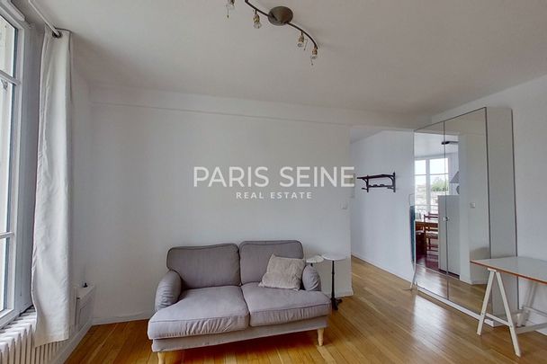 ** RUE CHEVERT**BEAU STUDIO MEUBLÉ **DERNIER ÉTAGE ASC**LUMINEUX ET CALME** - Photo 1