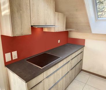 Superbe appartement sous toit avec balcon et couvert à voiture - Foto 2