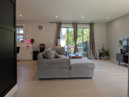 For Lease - 724 Monsarrat Avenue Unit# MAIN, London East, Ontario - Photo 2