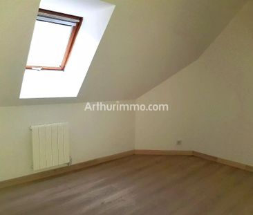 Location Appartement 5 pièces 100 m2 à Lons-le-Saunier - Photo 2