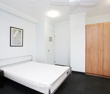 “Furnished studio apartment” - Photo 3