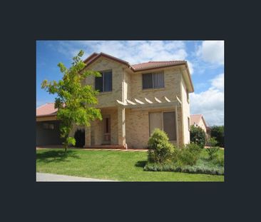 COMFORTABLE LIVING IN A PRIME FLINDERS LOCATION - Photo 1