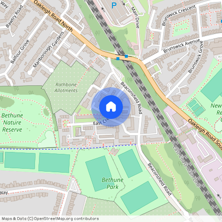 East Crescent, London, N11