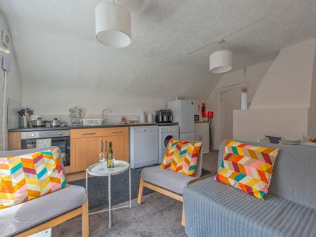 Whitburn Street - Photo 4