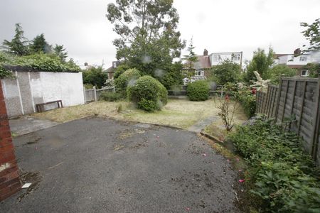 Becketts Park Drive, Headingley, LS6 3PJ, Leeds - Photo 4
