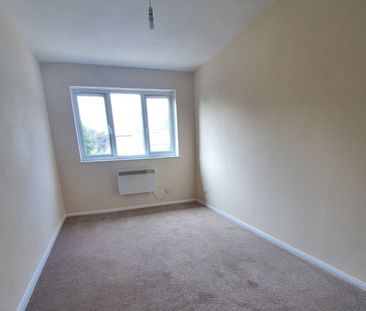 1 Bed Flat, Leaside Road, E5 - Photo 5