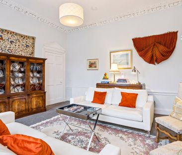 2F1, 8 India Street - Photo 4