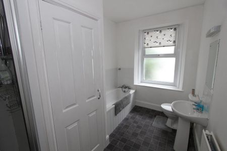 2 bedroom terraced house to rent - Photo 5