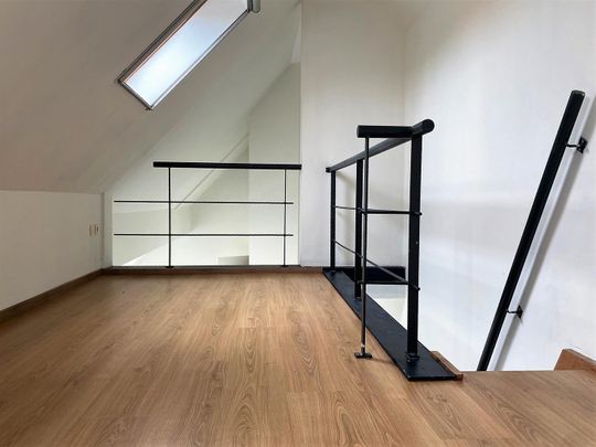 Gezellig dakappartement met één slaapkamer in Olen centrum. - Foto 1