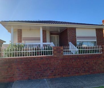 Spacious Family Home in Meadow Heights!!! - Photo 2