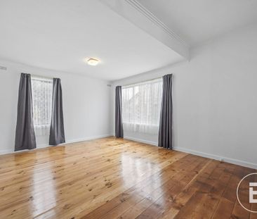 THREE BEDROOM HOUSE - Photo 3