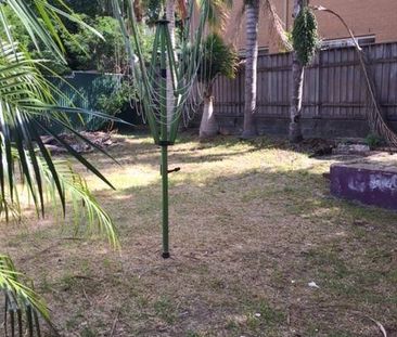 2 BEDROOM UNIT IN QUIET SUBURB - Photo 1