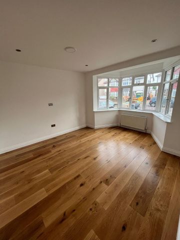 5 bedroom semi-detached house to rent - Photo 5