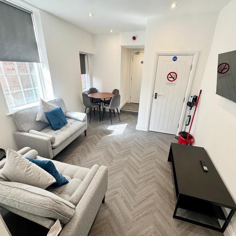 6 bedroom house share to rent - Photo 1
