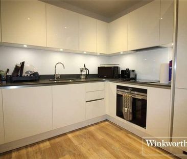 Station Road, Borehamwood, Hertfordshire, WD6 - Photo 3