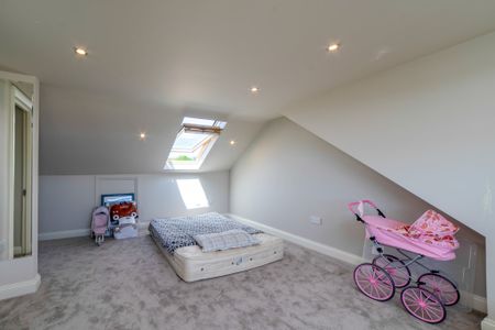 Heol Y Nant, Rhiwbina, Cardiff, CF14 6BT, Cardiff - Photo 4