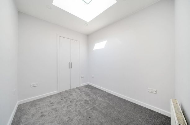 1 Bed Flat, C, SE25 - Photo 1