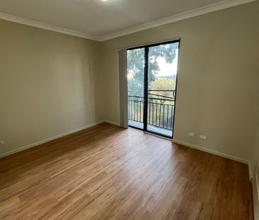 View Wednesday at 4pm - 4.20pm - Photo 4