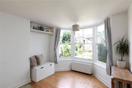 2 Bed Maisonette, Muschamp Road, SE15 - Photo 2