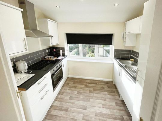 1 bedroom flat to rent - Photo 1