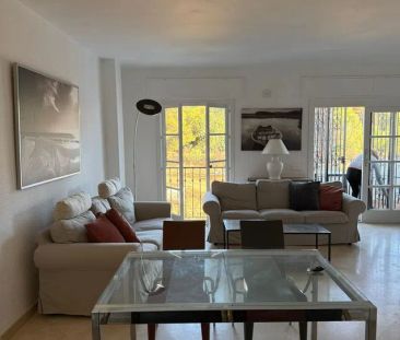 Alquiler de chalet adosado en Urbanización Los Pinos de Aloha s/n - Photo 6