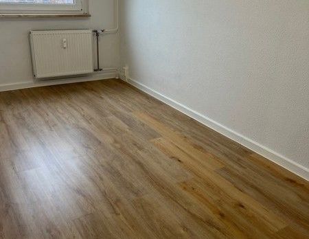 Anschauen und einziehen! 4-Zimmer-Wohnung - Photo 1