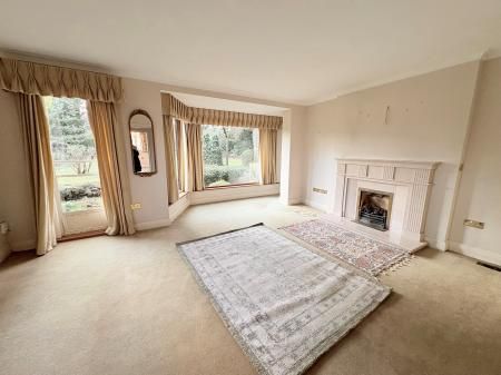 Bowhill, Kettering, NN16 - Photo 1