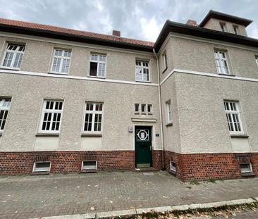 Modernisierte 2-ZKB-Balkonwohnung im Erdgeschoss in Heppens zu verm... - Foto 1