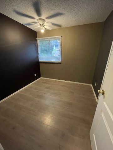 3 Bed Black Mountain - Photo 3