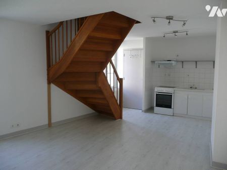 A LOUER APPARTEMENT T2 DUPLEX - DOLE (39100) - Photo 2