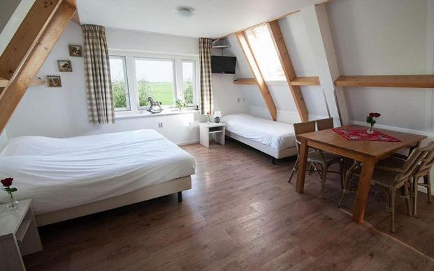 Overleek 25A-De Paardenbox - Foto 1