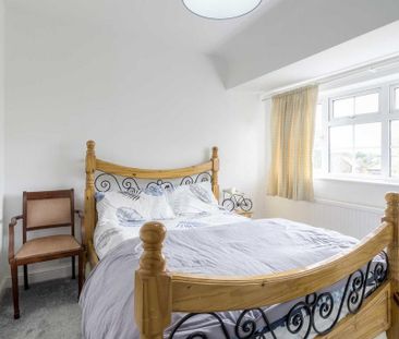 3 bedroom semi-detached house to rent - Photo 5