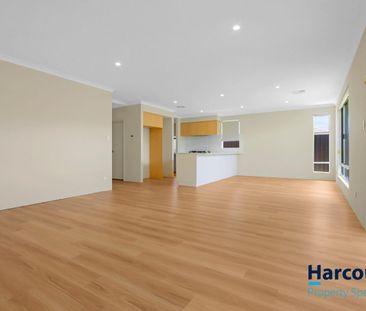 Perfect Brand New Family Home in Treeby - Photo 2