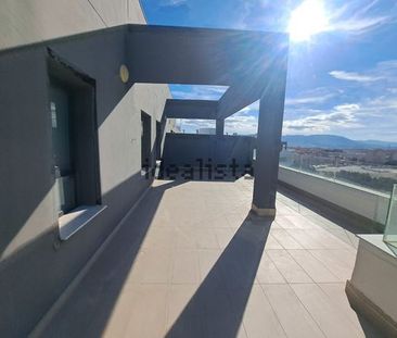 Alquiler de ático en Plaza Manos Unidas - Photo 1