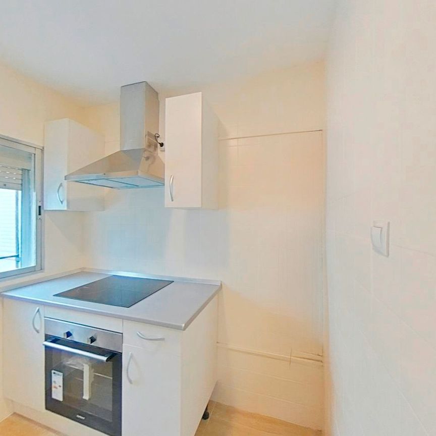 Piso de alquiler en Almendrales - Photo 1