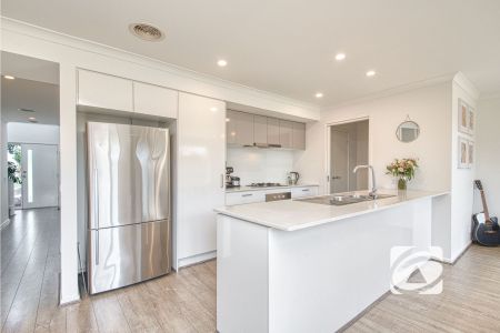 PARK FACING BEAUTY - Photo 3