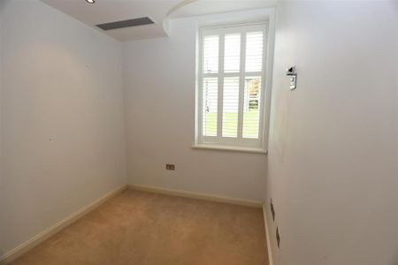 3 bedroom apartment to rent - Photo 5