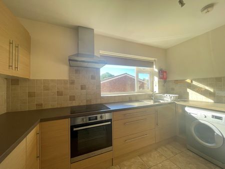 2 bedroom apartment to rent - Photo 5