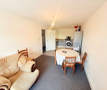 Newton Road, Yeovil, Somerset - Photo 1