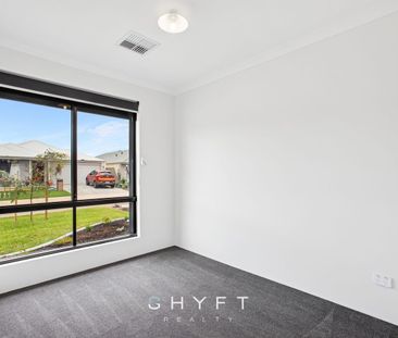 Space, Style & Serenity - Your Byford Escape Awaits - Photo 6