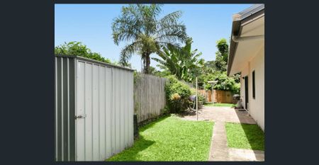 Modern 2 Bed, 2 Bath Unit with Private Yard & Patio – Freshwater Charm - Photo 5