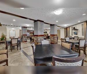 55+ Studio Apartment For Rent Griesbach Edmonton - Photo 2