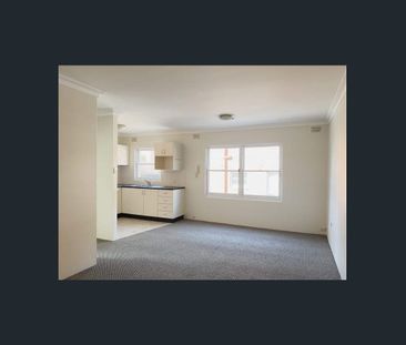 Peaceful Ground Floor Living - Photo 2