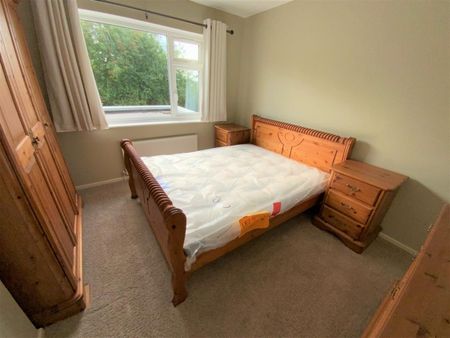 Fairstone Hill, Oadby, Leicester - Photo 4