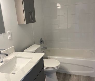 Mid-rise apartment building in Centretown - One-month free rent on ... - Photo 1