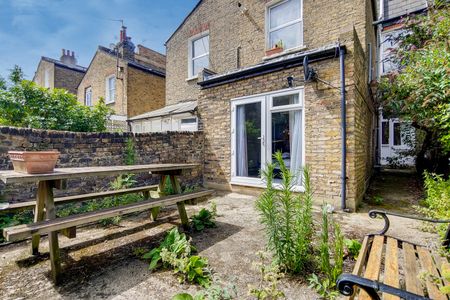 Munster Road, London, SW6 flat to rent - Photo 5