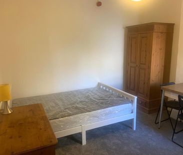 House share to rent - Photo 6